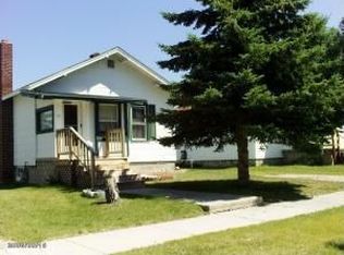 714 S 2nd St, Rogers City, MI 49779