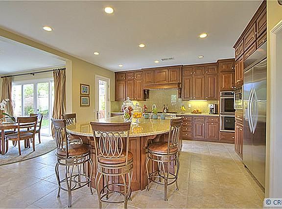 4th image of 42 Anacapa Ln