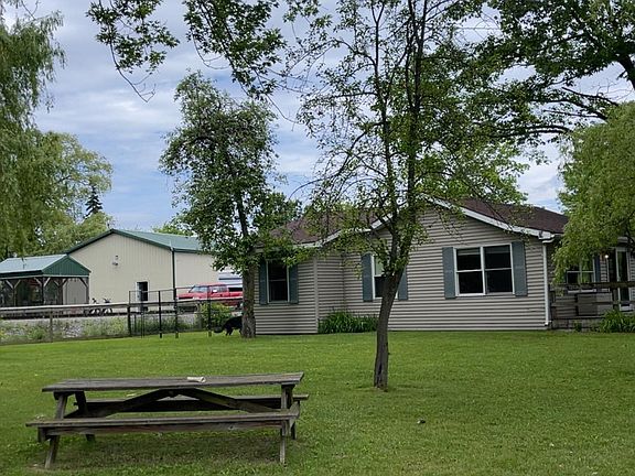 3rd image of 429 Hamilton Rd