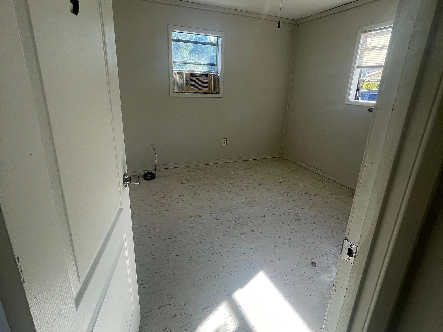 2 bed, $600 — Photo 3