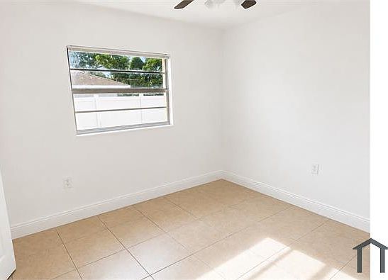 5th image of 1205 Avenue I #1