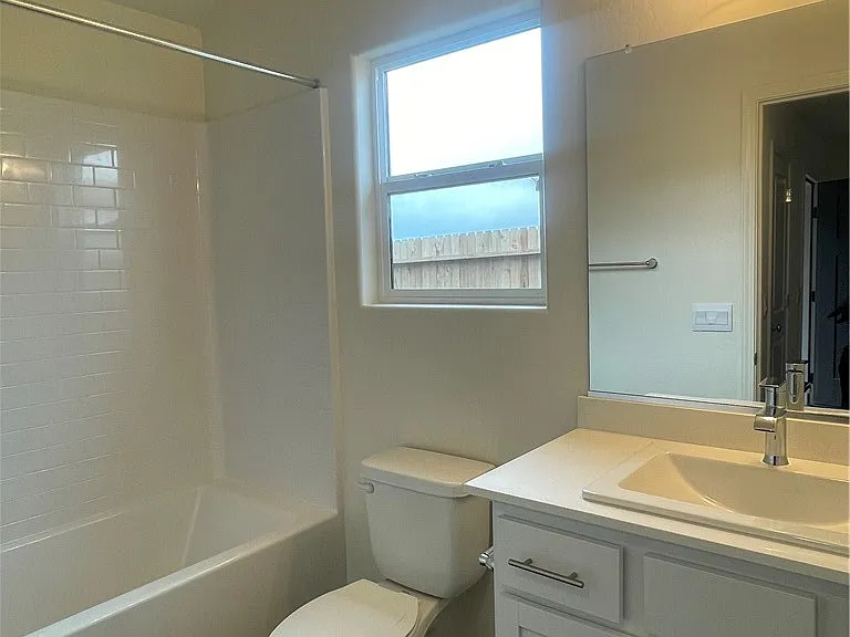 8824 Scintilla Ave — Photo 17