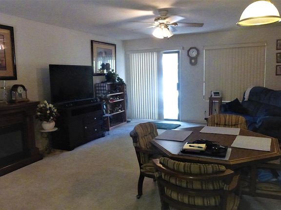 5th image of 908 E Via Elena St