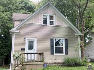 312 SW Orchard St, Topeka, KS 66606
