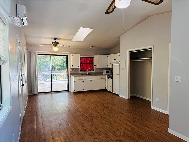 8101 Williamson Creek Dr #A — Photo 6