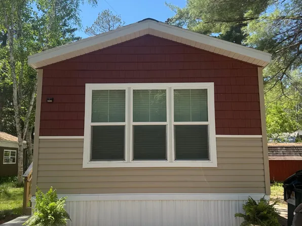 8587 Hower Rd, Minocqua, WI 54548