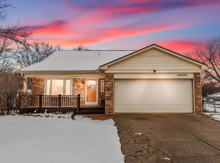 43800 Fredericksburg St, Canton, MI 48188