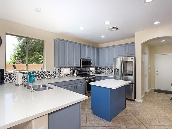2nd image of 3140 N Medallion Ct