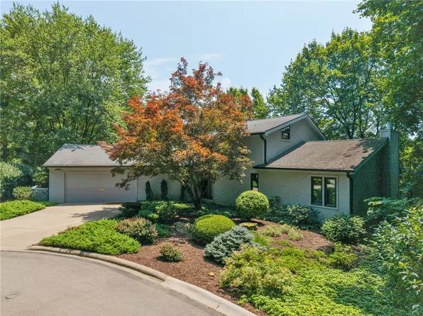 5 Devon Ln, Pittsburgh, PA 15202