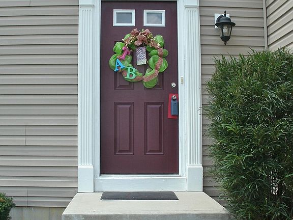 2nd image of 330 Molise Cir