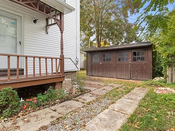 2nd image of 69 Amherst St