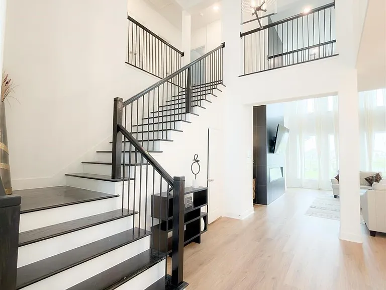 30311 Elm Ridge Ln — Photo 3