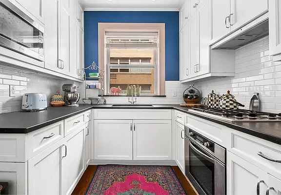3rd image of 2400 Broadway #8A