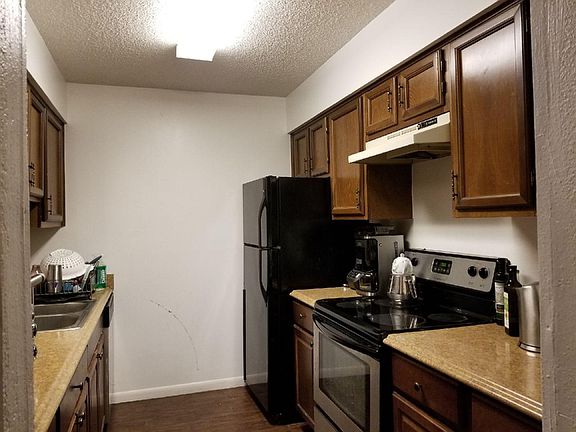 3rd image of 4119 Medical Dr #107C