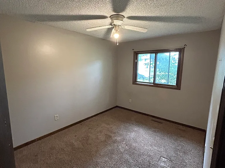 8612 S Maplebrook Cir — Photo 8