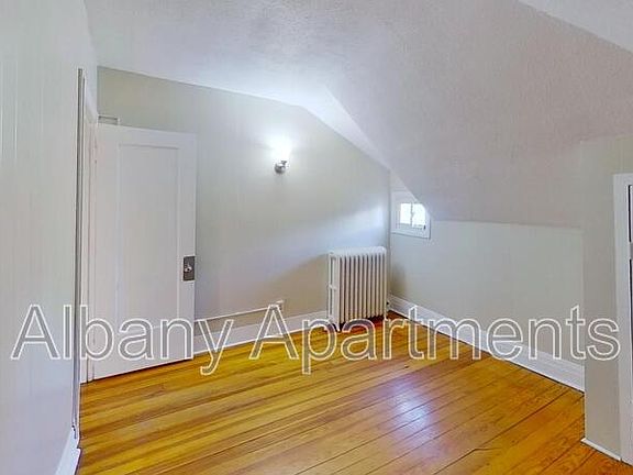 5th image of 100 Ryckman Ave #2R