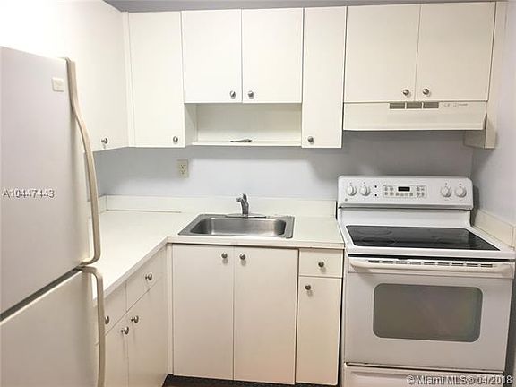 3rd image of 1755 W 60th St APT D306