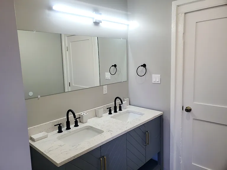 419 Hinton St #1 — Photo 13