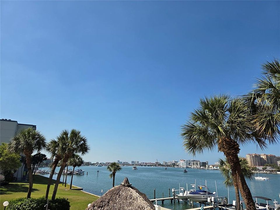 1st image of 650 Island Way APT 202