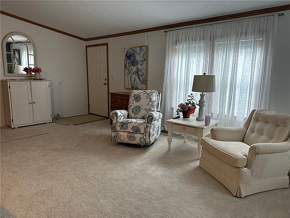 4th image of 937 Ramada Dr