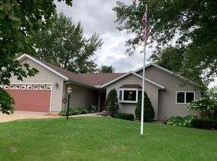 1013 N Fairway Dr, Sparta, WI 54656