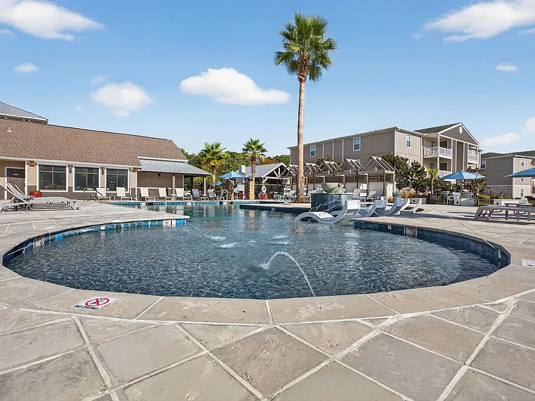 Reserve at Gulf Hills Apartment Homes — Photo 23