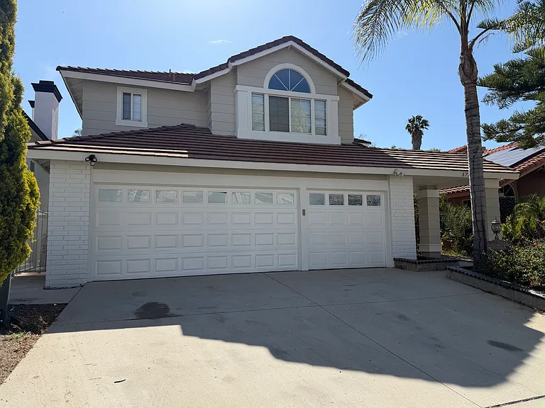 572 Hillsborough Way — Photo 1