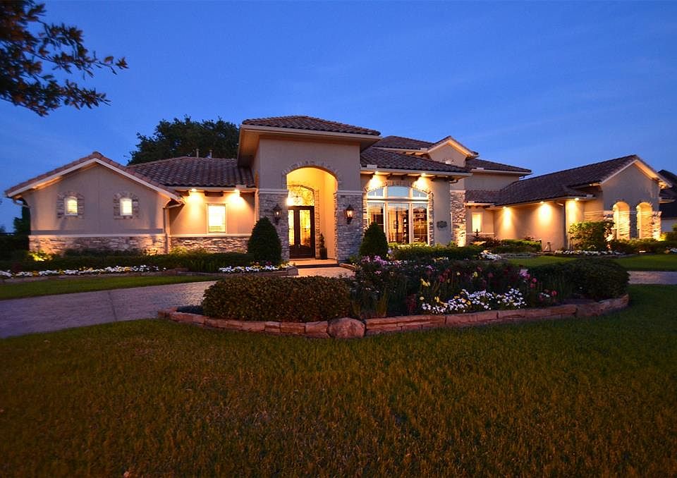 1st image of 12318 Cross Canyon Ln