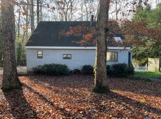 9925 Redbridge Rd, North Chesterfield, VA 23236