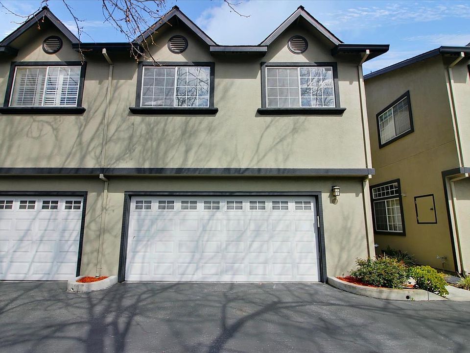 1st image of 813 Creekside Pl