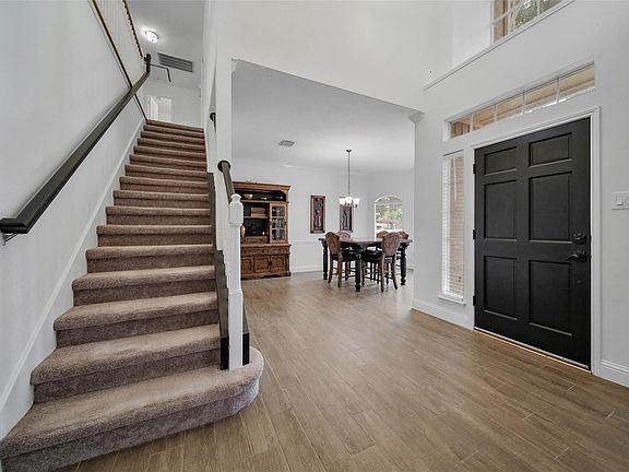 5th image of 1711 Lake Harbor Way Cir