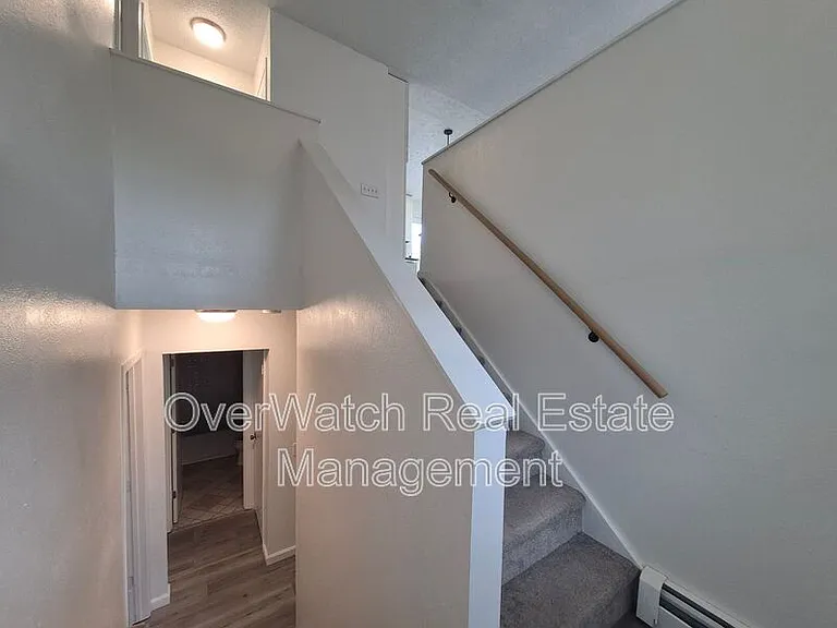 17024 Meadow Creek Dr — Photo 17
