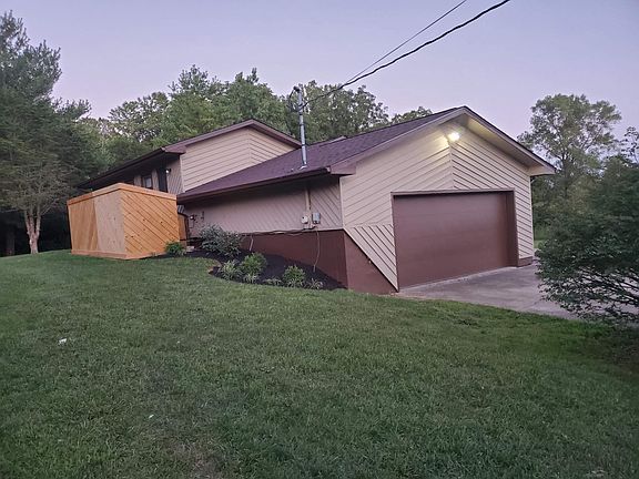 3rd image of 6565 Crest Cir