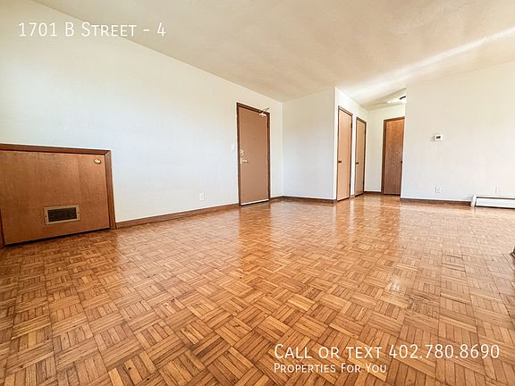 3rd image of 1701 B St APT 4