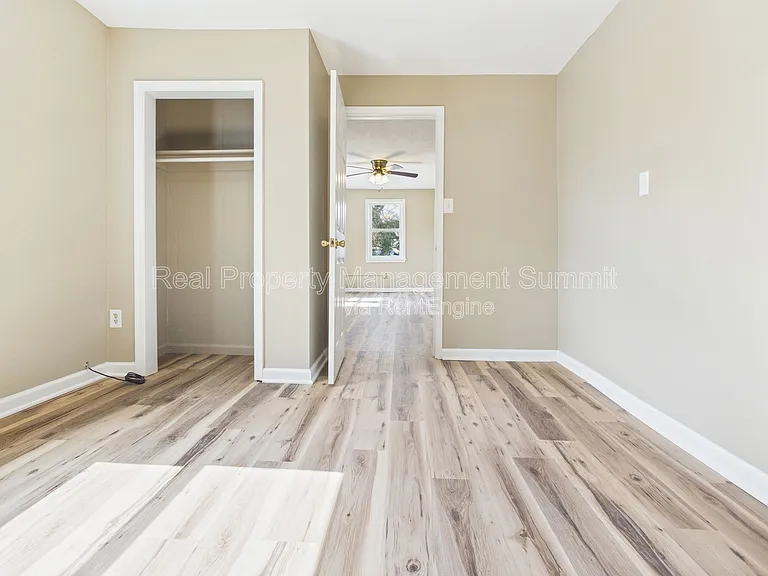 2501 N Augusta St #2 — Photo 11