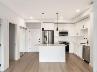 2469 Gateway Rd #408, Langford, BC V9B6R7