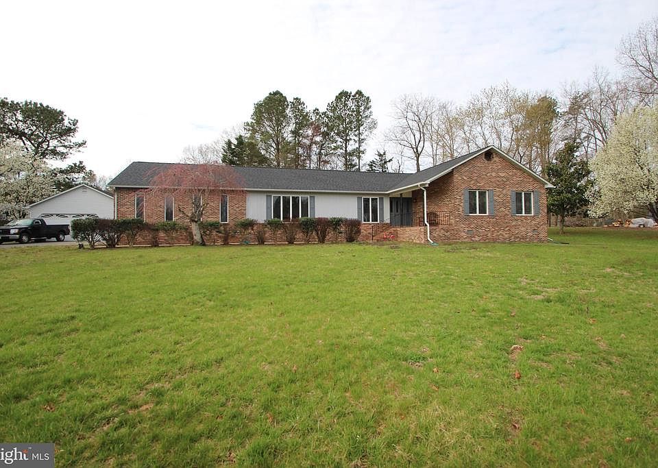 1st image of 45875 Stoney Run Dr