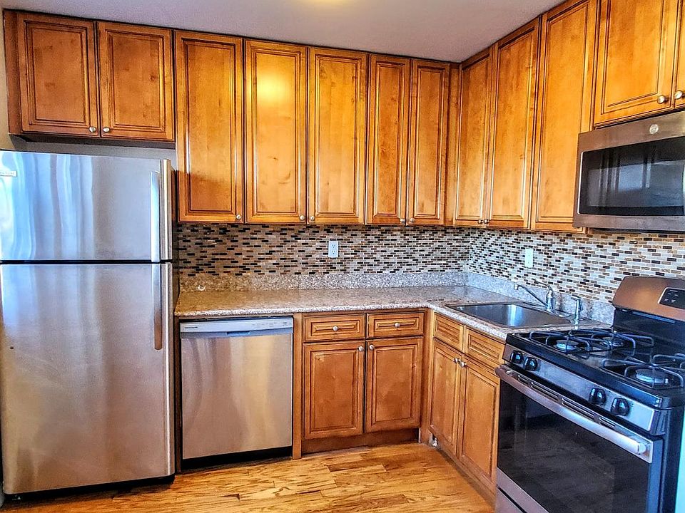1st image of 8402 143rd St #101