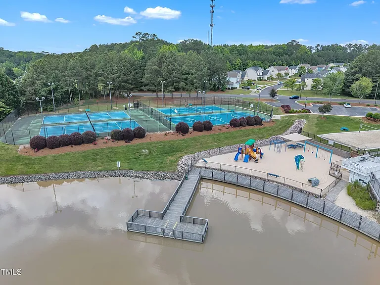 10 Sandy Bluff Ct — Photo 26