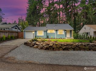 18509 30th Ave NE, Lake Forest Park, WA