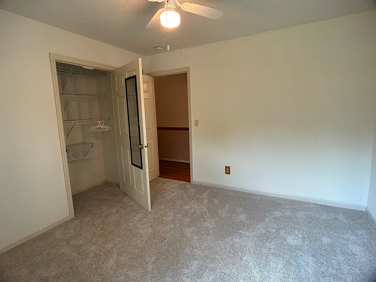 6400 Belmont Park Ct — Photo 30