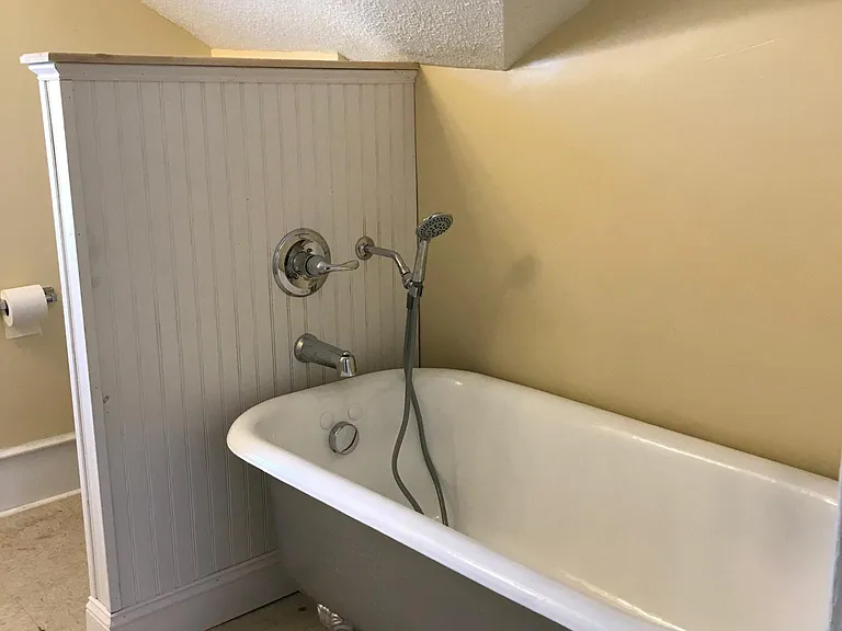 1219 Grace Ave #3 — Photo 4