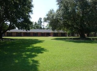 467 Cedar Ln, Marksville, LA 71351