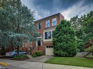 1353 Templeton Pl, Rockville, MD 20852
