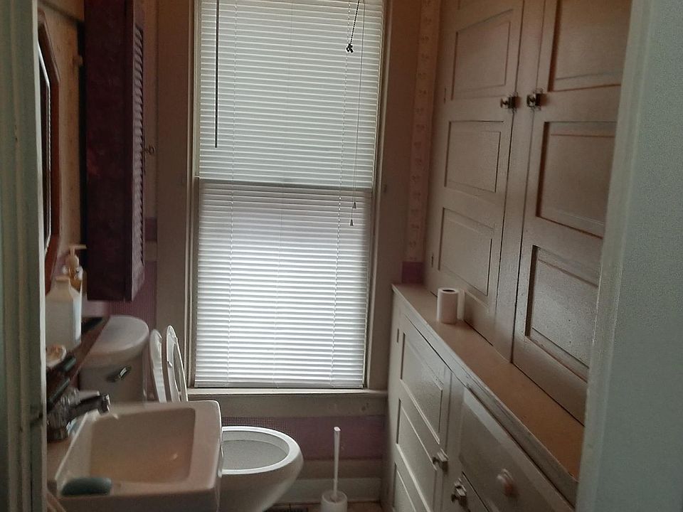 1/2 bathroom on main floor