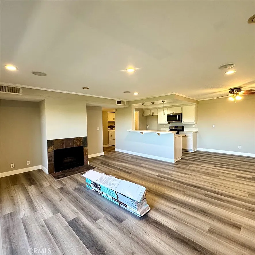2 bed, 1254 sqft, $2,800 — Photo 4