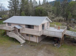 4495 Jerome Prairie Rd, Grants Pass, OR 97527