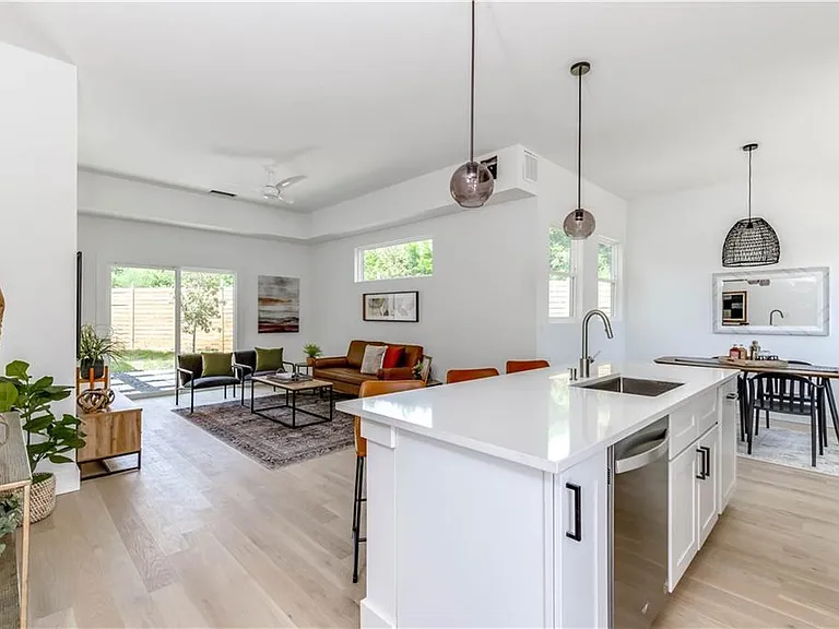 4800 Vinson Dr #B — Photo 29