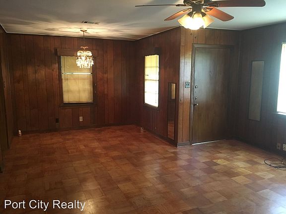 5th image of 923 Drexel Dr