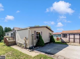 12109 Heather Dr, Hagerstown, MD 21740